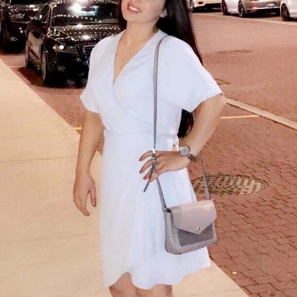 Beautiful classy elegant babaton dress - Picture 3 of 6